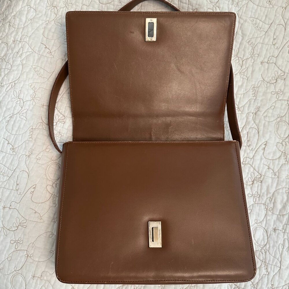 Authentic Vintage Gucci Square Flap Leather Shoulder Bag - Picture 8 of 15
